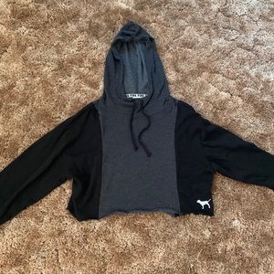 Victoria’s Secret PINK Long Sleeve Crop Top